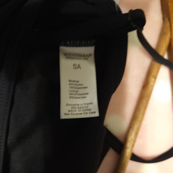 Dancers black sports bra, size adult small, new with tag - Picture 3 of 3